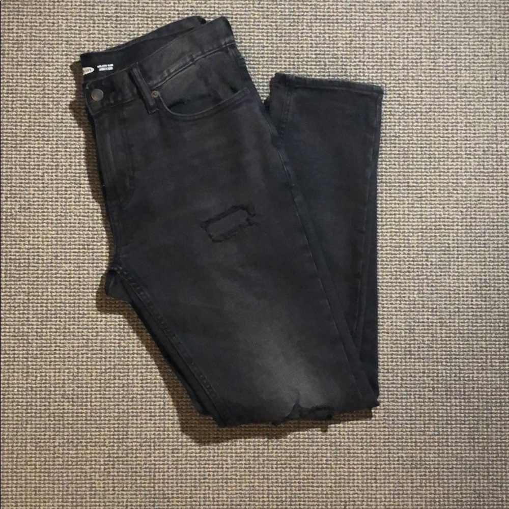 Old Navy Ripped Jeans!